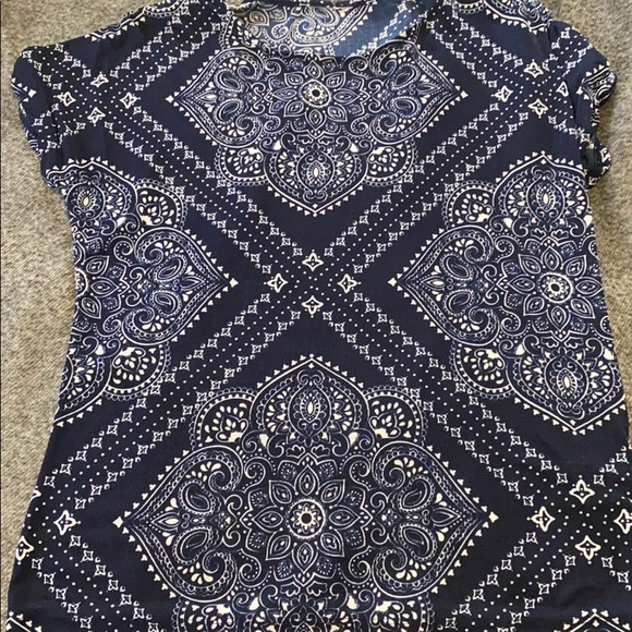 Navy blue and white top - Picture 1 of 1
